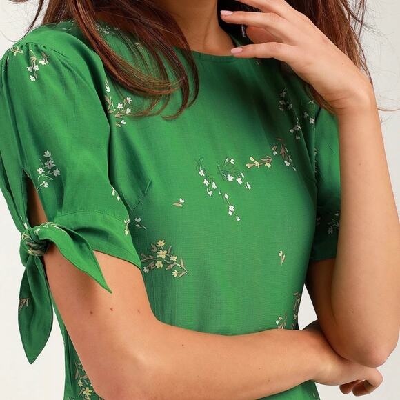 Faithfull the Brand Emilia Green Floral Print
Midi Dress Size 2 - Picture 12 of 13